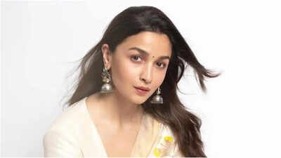 'RRR' cast returns? Alia Bhatt in talks for Prashanth Neel's 'Dragon' opposite Jr NTR - Reports | Hindi Movie News