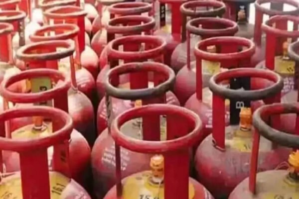 'Ships continuously coming even amid blockage': Centre assures 100% energy supplies across the country