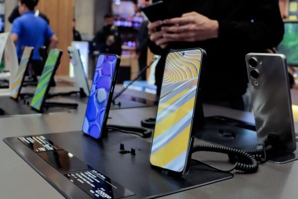 India supplies 40% of US smartphone imports, replaces China: Report