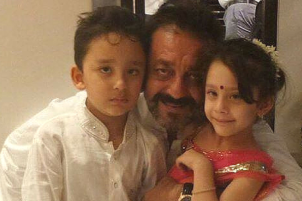 6 celebrities with twins and how parenting them is different