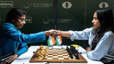 FIDE Candidates: How R Vaishali crushed Divya Deshmukh in 31 moves to join lead after Round 9 | Chess News
