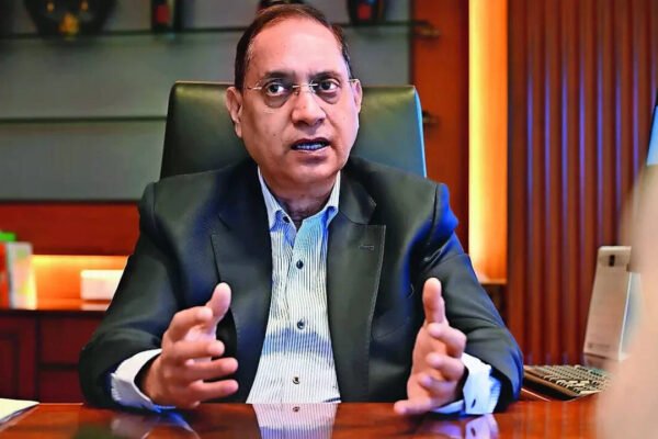 Regulators' worries keep banks, insurers off comex: Sebi chief