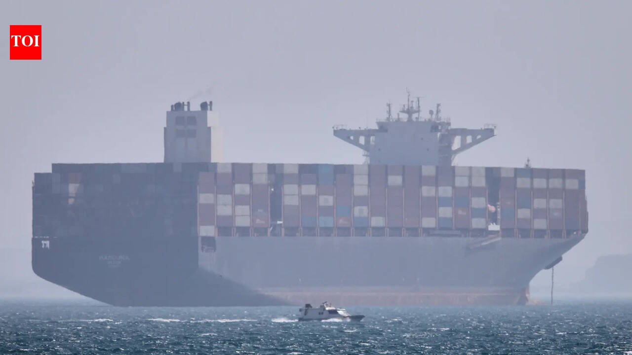What will it take to free 1,600 stranded ships from Hormuz deep waters?