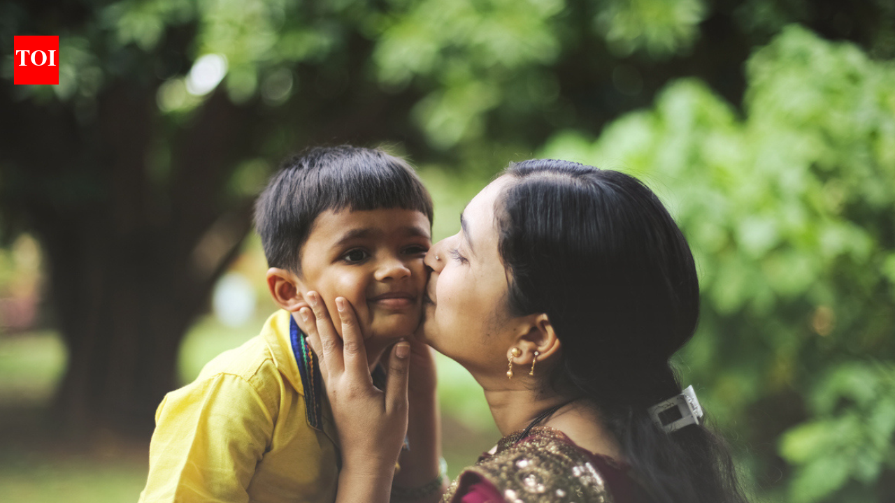 6 things emotionally intelligent parents do differently every day