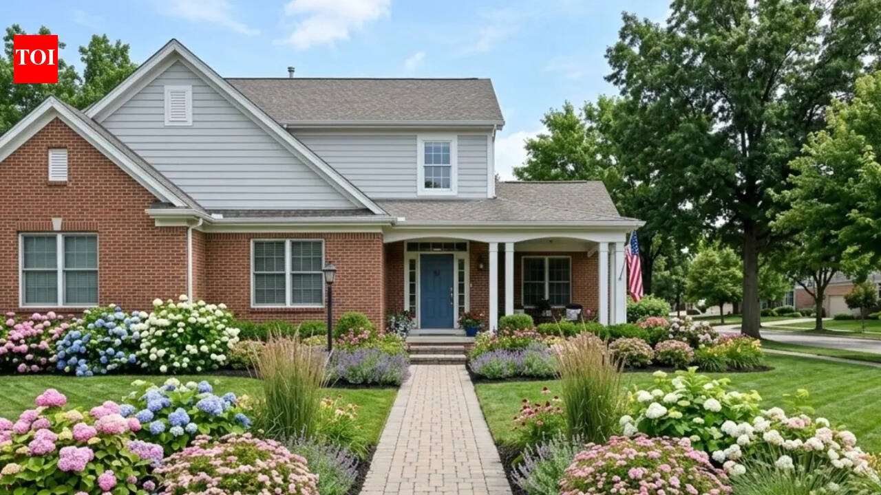 7 flowering shrubs that keep front yards looking bright even after summer blooms fade |