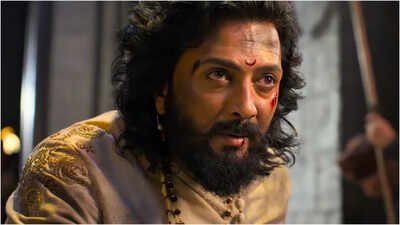 'Raja Shivaji' box office collection day 2 [Hindi]: Riteish Deshmukh's film earns Rs 3.40 crore, pushes total past Rs 21 crore | Hindi Movie News