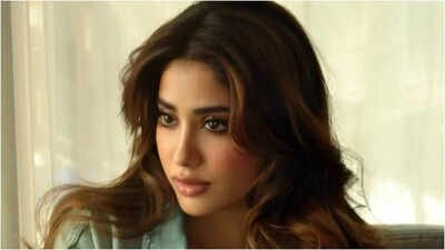 Raj Shamani: Janhvi Kapoor gets candid about drinking alcohol frequently after traumatic experience: 'Felt the need to get drunk' | Hindi Movie News