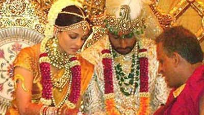 Abhishek Bachchan and Aishwarya Rai's wedding pics resurface amid buzz over 'Nizam's jewels' at Met Gala 2026﻿ |