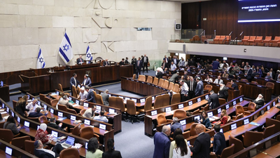 Israeli parliament votes to advance bill to dissolve Knesset, paving way for early elections