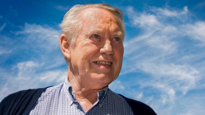 Billionaire Chuck Feeney secretly gave away his $8 billion and died with nothing left