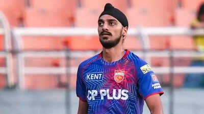 Punjab Kings contradict their own physio's statement, say Arshdeep Singh is 'fully fit'