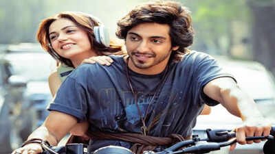Ahaan Panday: 'Saiyaara' co-stars Ahaan Panday and Aneet Padda spark dating buzz as fans spot matching tattoos | Hindi Movie News
