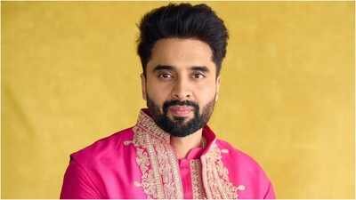Jackky Bhagnani: Is Jackky Bhagnani on dating app? Viral screenshot sparks buzz months after his 'situationship' remark | Hindi Movie News