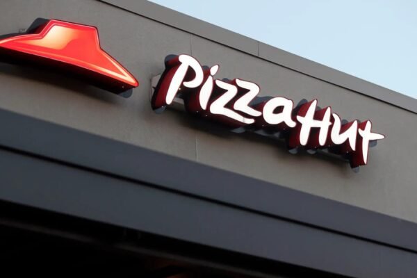 Yum Brands sells Pizza Hut in $2.7bn deal
