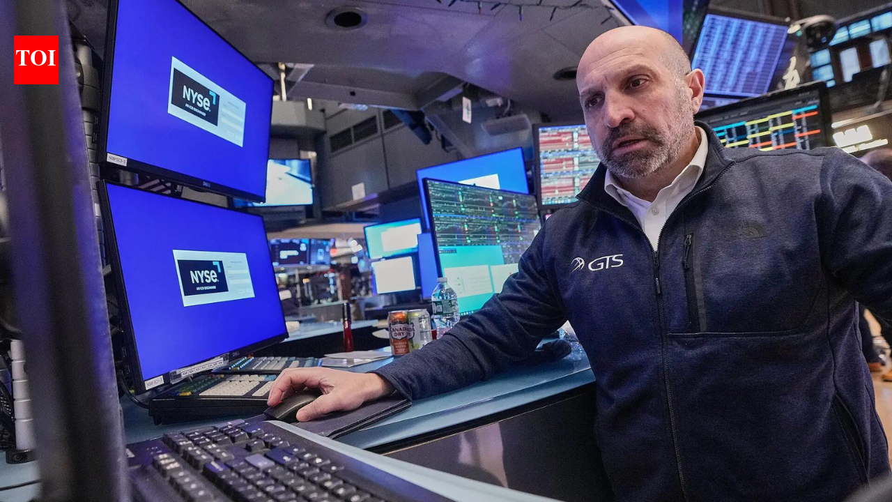 US stock market today: Wall Street holds steady ahead of Fed rate decision, oil stays below $80 on Iran deal hopes