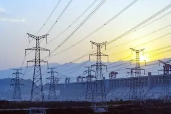 India's power generation capacity crosses 530 GW, set to touch 600 GW next year
