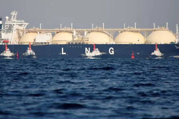 Qatar LNG tanker sails for Hormuz as Middle East peace returns