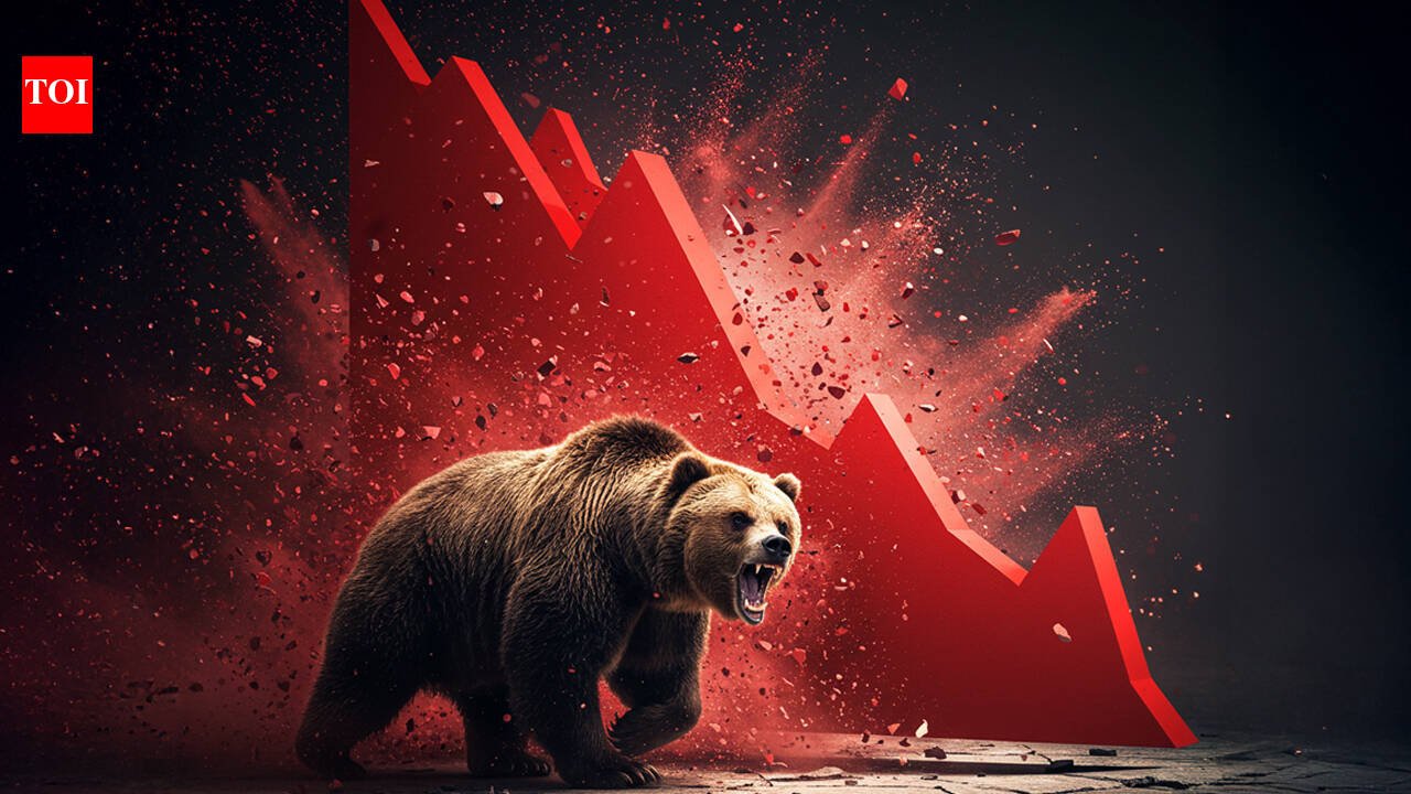 Why did stock market crash today? BSE Sensex closes almost 900 points down - top reasons for fall