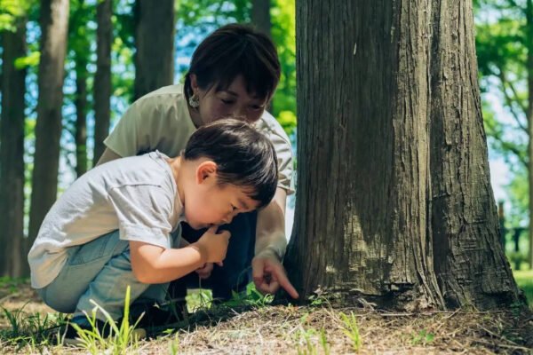 Are you shutting down your child’s curiosity? 4 ways parents unknowingly do so and better ways to respond