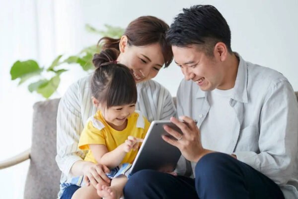 7 positive reinforcement strategies that help children thrive and succeed
