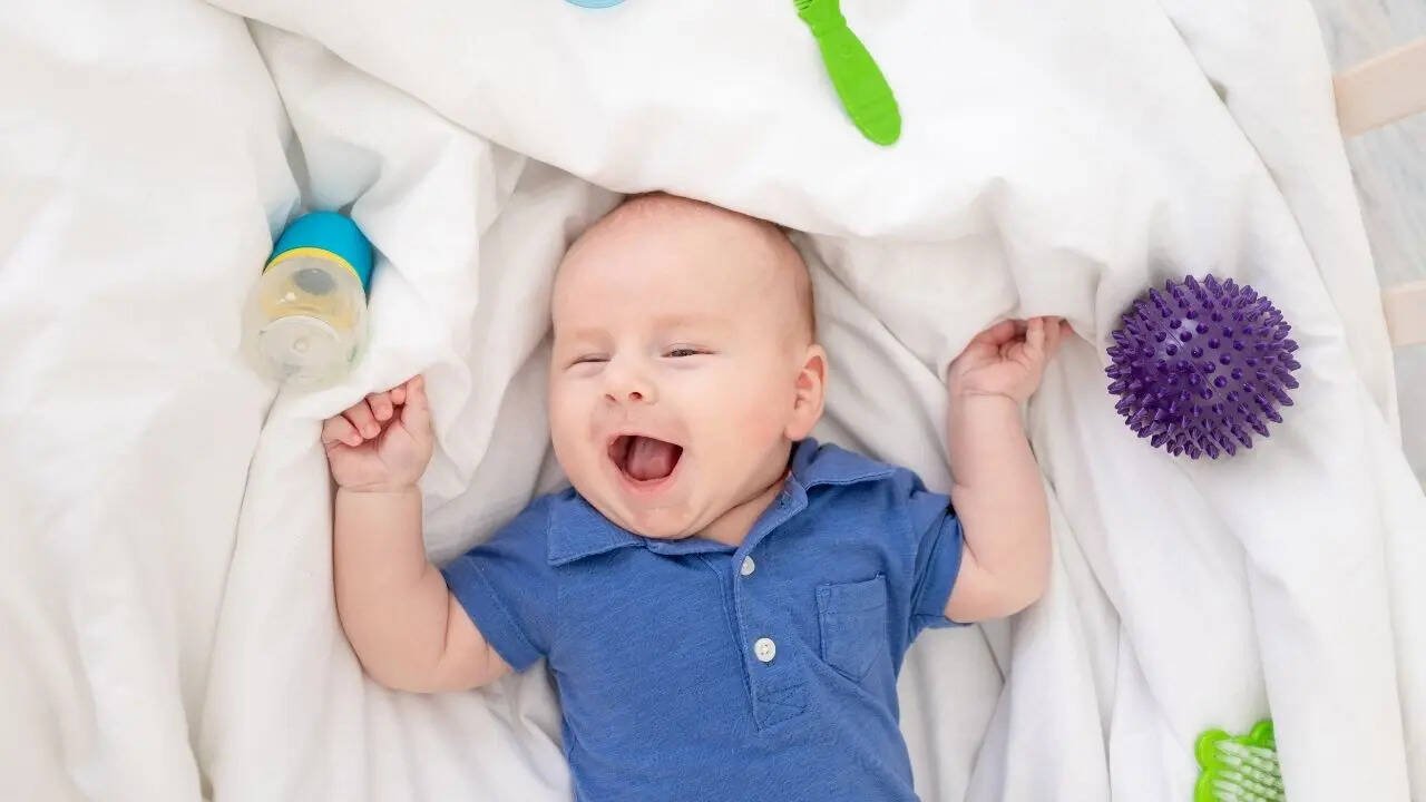 10 baby boy names that mean moon in different languages