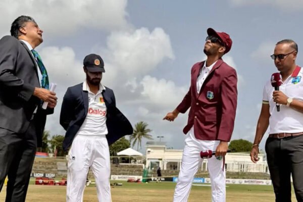 Sri Lanka 5/1 in 2.5 Overs