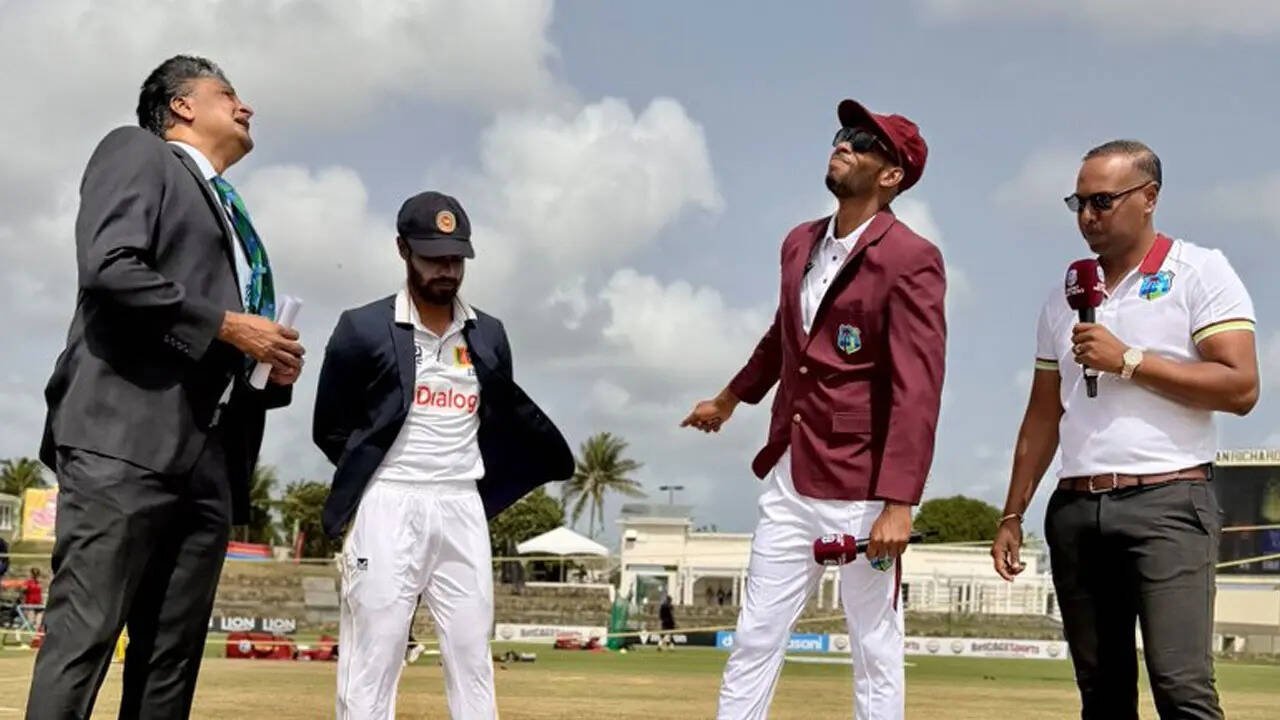 Sri Lanka 5/1 in 2.5 Overs