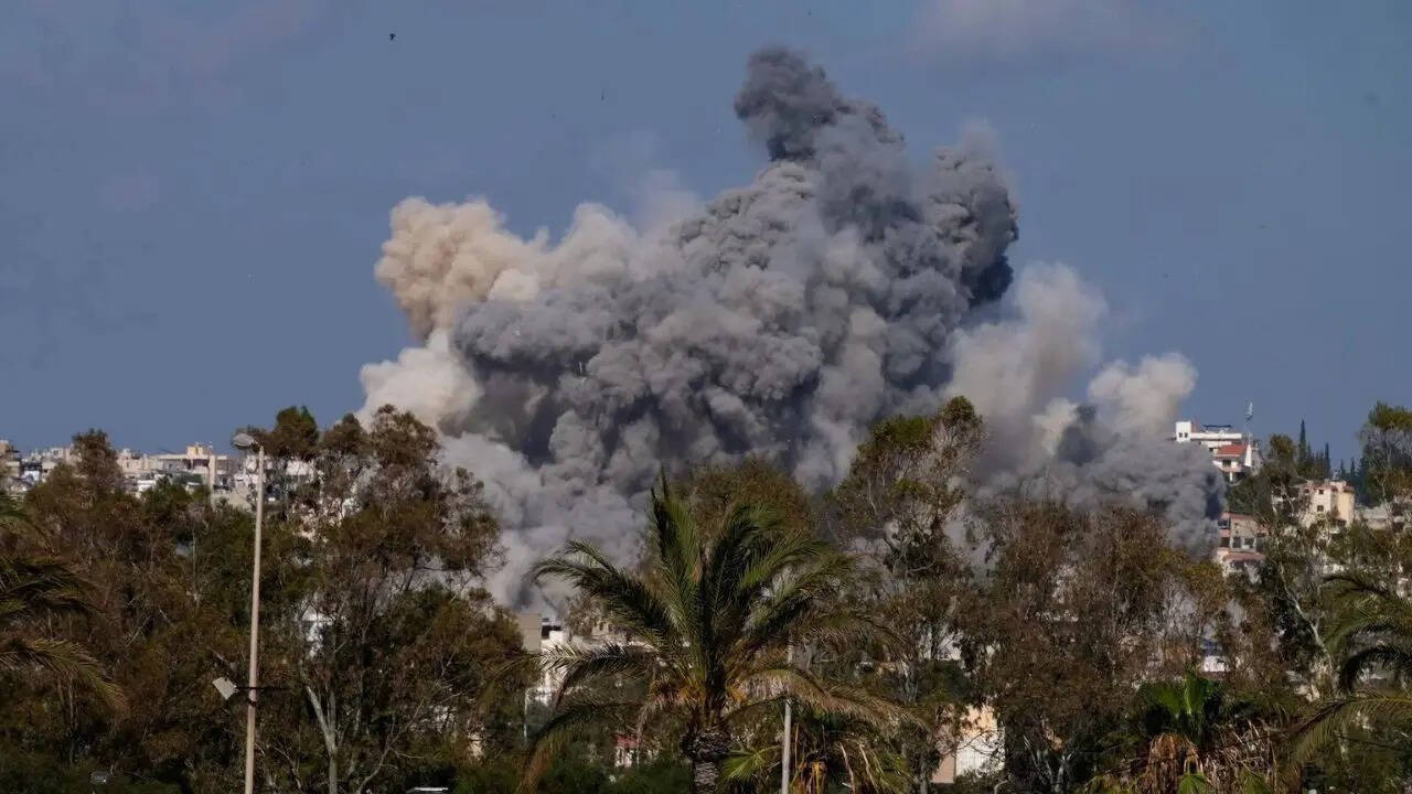 US-Iran War Live Updates: US-Iran peace deal under threat after fresh strikes