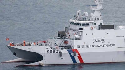 Taiwan detects 6 Chinese naval vessels operating around its territory