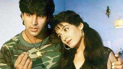 Raveena Tandon lauds Akshay Kumar's growth as an actor as they reunite after 22 years: 'He has become a master of his craft' |