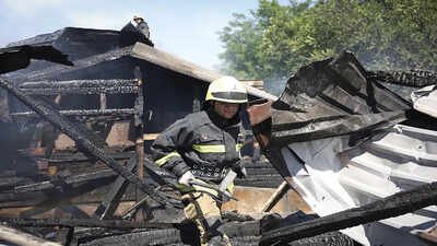 At least 9 killed as Russia launches fresh attacks across Ukraine's Dnipro, Zaporizhzhia
