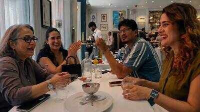 Sara Ali Khan and Sharmila Tagore join Pakistani actor Kubra Khan’s birthday celebration in London; video goes viral | Hindi Movie News