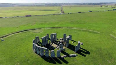 Archaeologists discover 5,000-year-old monument in Wiltshire linked to early Stonehenge traditions