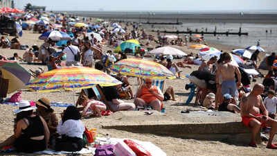 UK to sizzle in 30C heat after days of cool, unsettled weather | World News