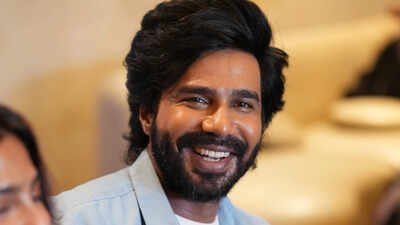 Vishnu Vishal breaks SILENCE on Vijay fans' criticism, 'Gatta Kusthi 2' star clarifies why he called Rajinikanth 'Thalaivar' | Tamil Movie News