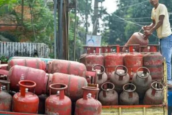 Commercial LPG cylinder prices slashed by Rs 183.50 from July 1: Check city-wise rates