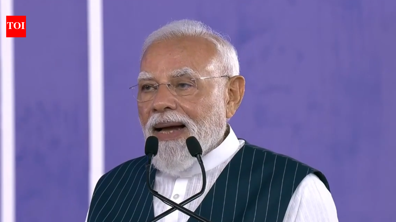 Chip by chip: India now world's second largest phone maker; PM Modi lays out 'Make in India' electronics roadmap