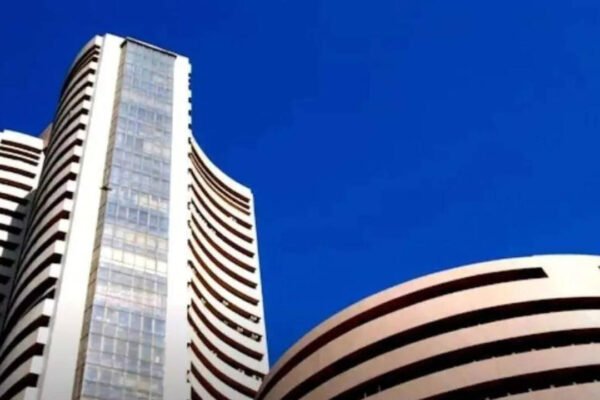 Markets rise to 10-week high, easing crude aids climb