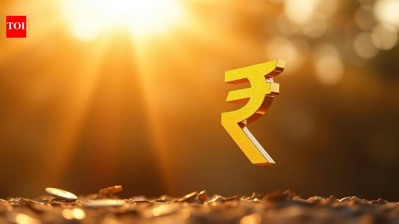 Rupee recovers 15 paise to 95.28 against US dollar in early trade