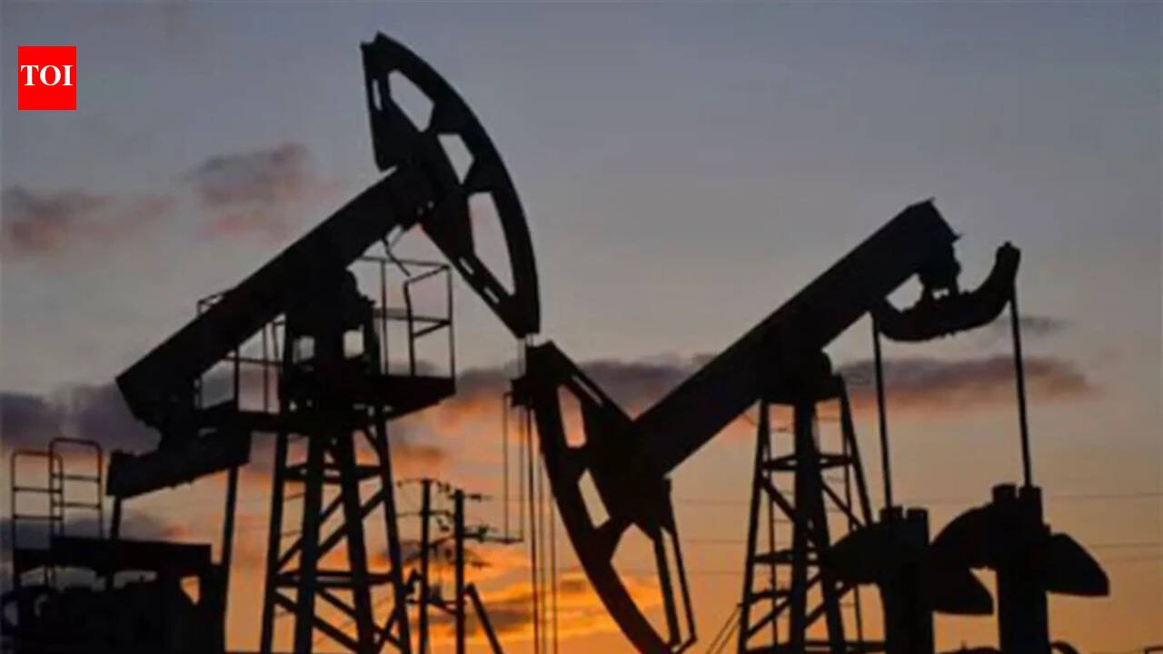 US revokes license for Iranian oil sales as 3 British tankers hit in Strait of Hormuz