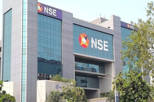 Markets pare gains over late profit booking