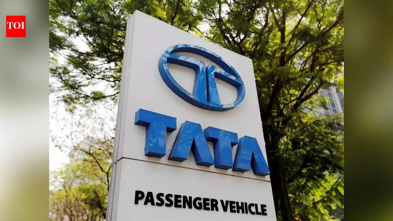 Tata Motors: Tata Motors pips M&M to regain No 2 ranking