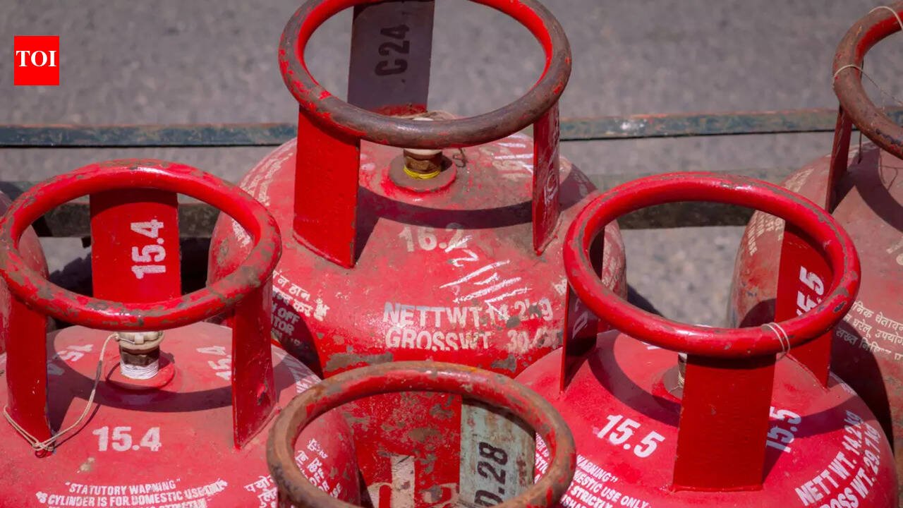 LPG subsidy bill races beyond budget, may hit Rs 1 lakh crore this fiscal