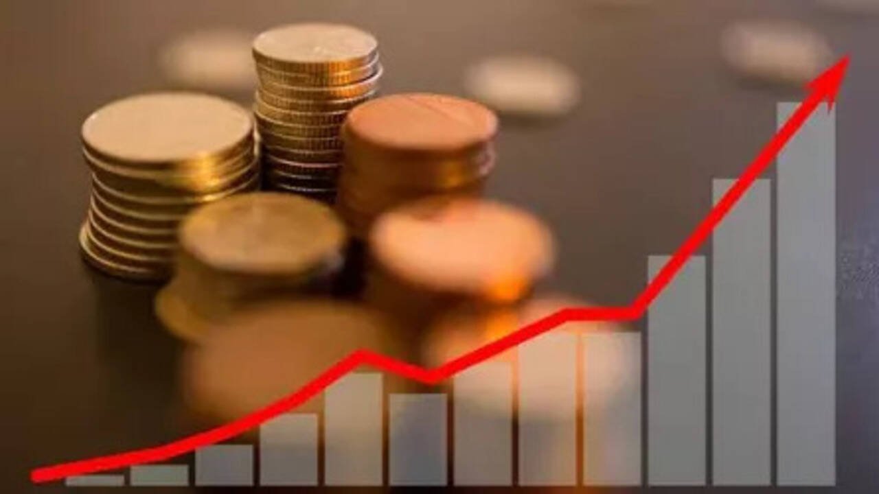 Pricing, not volume, drives India Inc in Q1; revenue estimated to grow 11-11.5% despite supply disruptions: Crisil