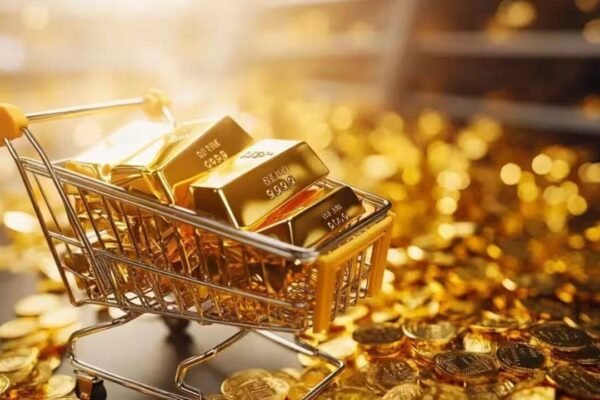 Gold, silver under pressure this week as US-Iran conflict, oil rally cloud outlook