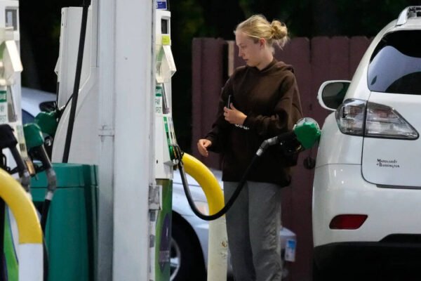 US fuel prices rise: Gasoline returns to $4 per gallon after Middle East flare-up