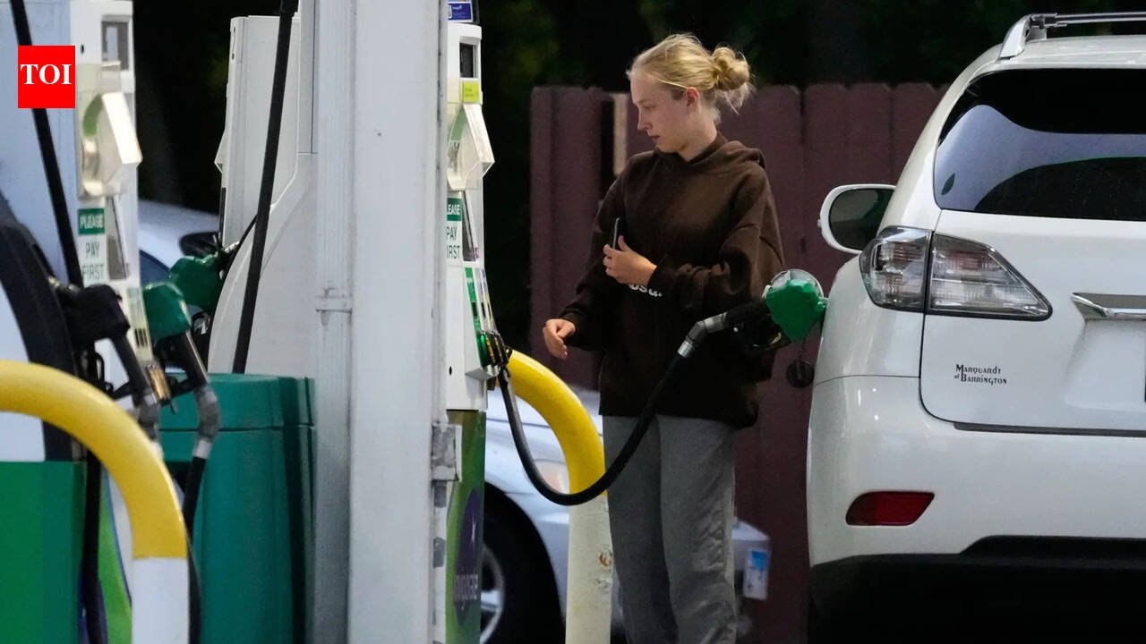 US fuel prices rise: Gasoline returns to $4 per gallon after Middle East flare-up
