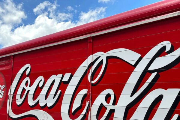 Coca-Cola adds fizz to India bottling unit IPO plan, appoints JPMorgan & Citi as bankers
