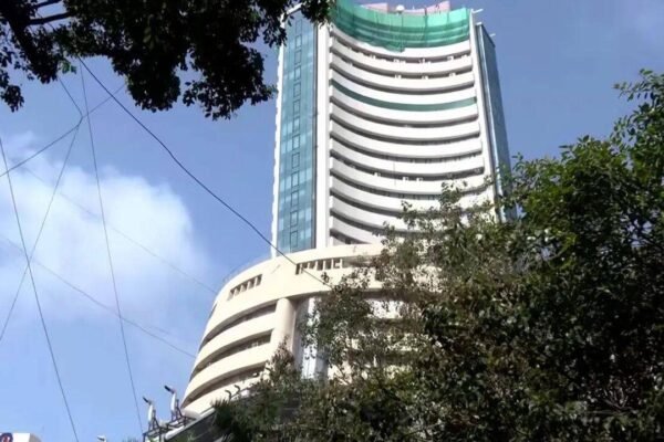 Stock Market Today Live Updates: BSE Sensex plunges over 600 points; Nifty50 slips below 24,050 in early trade