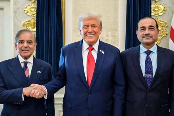 Bankrupt Pakistan Begs Trump For $10-Bn Lifeline: New Bailout Hunt After IMF, China & Saudi Arabia